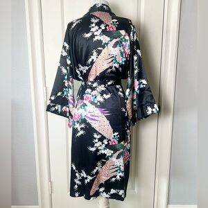 Vintage Black and Pink floral Japanese style kimono robe by Silver Dragon